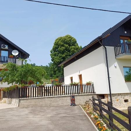 Farma & Apartmani II Opg Sasa Delic Grabusic ภายนอก รูปภาพ