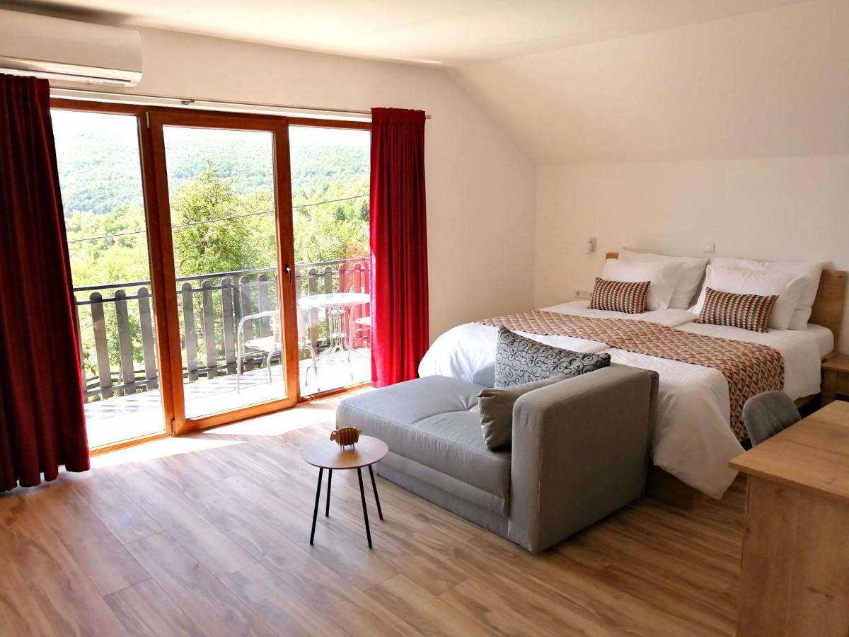 Farma & Apartmani II Opg Sasa Delic Grabusic ภายนอก รูปภาพ